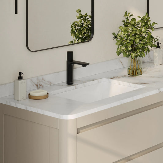 Stylish 21.25"W x 14.5"D White Rectangular Undermount Bathroom Sink P-203