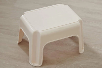 Rubbermaid Roughneck Step Stool, Bisque, Lightweight, Holds up to 300 pounds, Ideal for Kitchen and Bath, Skid-Resistant