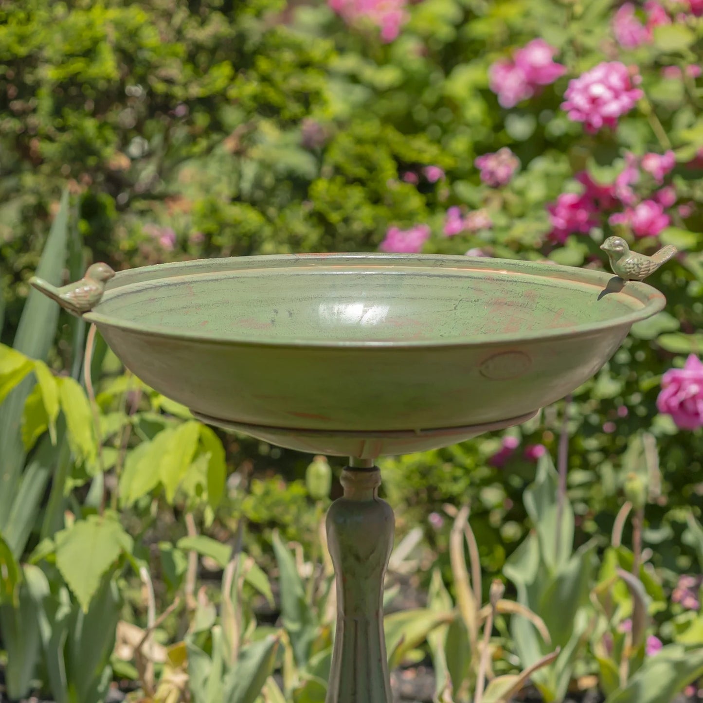Zaer Ltd. Ornate Pedestal Style Birdbath with Cast Iron Birds on Rim (Blue)