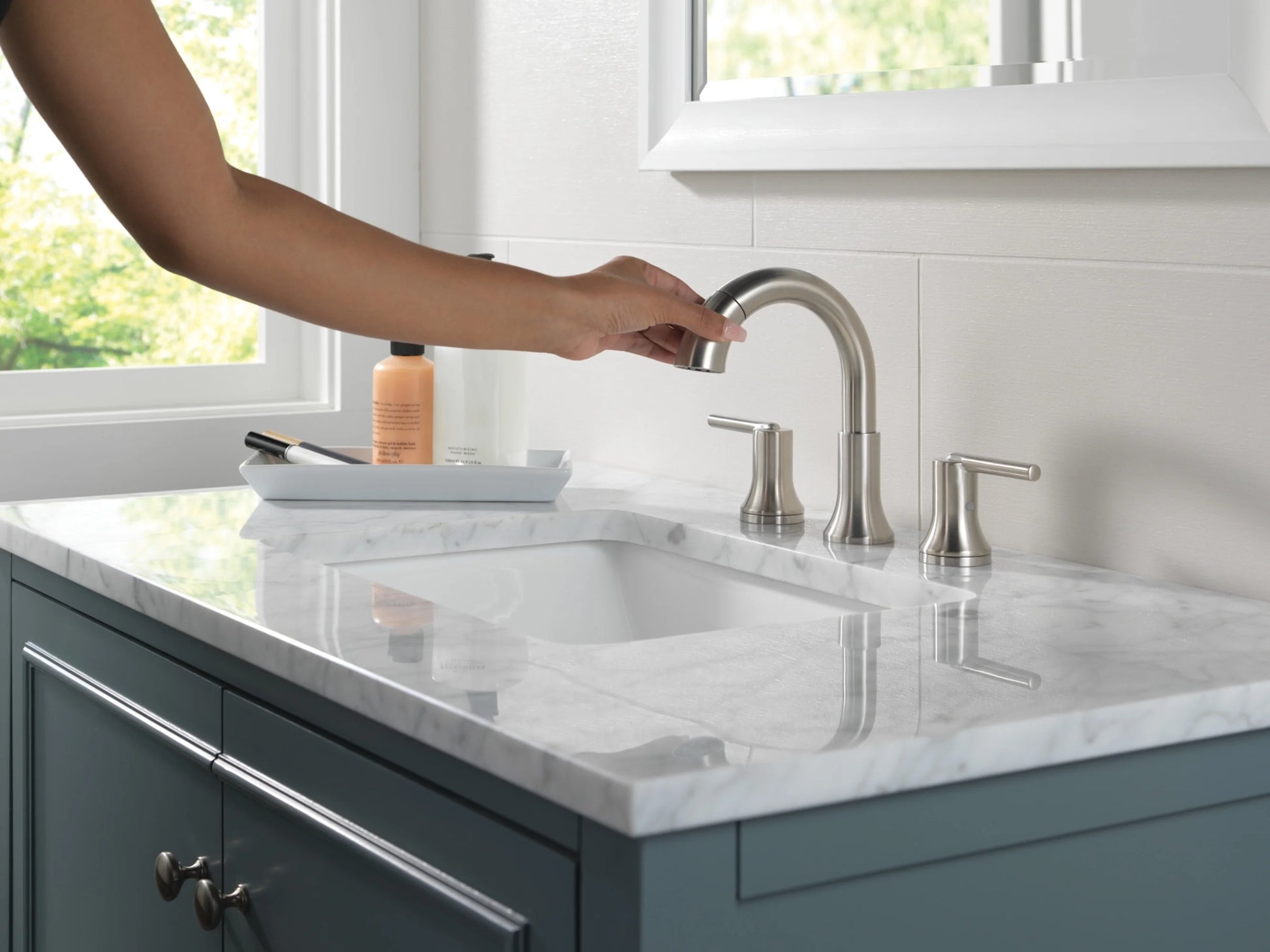 Delta 3559-Pd-Dst Trinsic 1.2 GPM Widespread Bathroom Faucet - Chrome