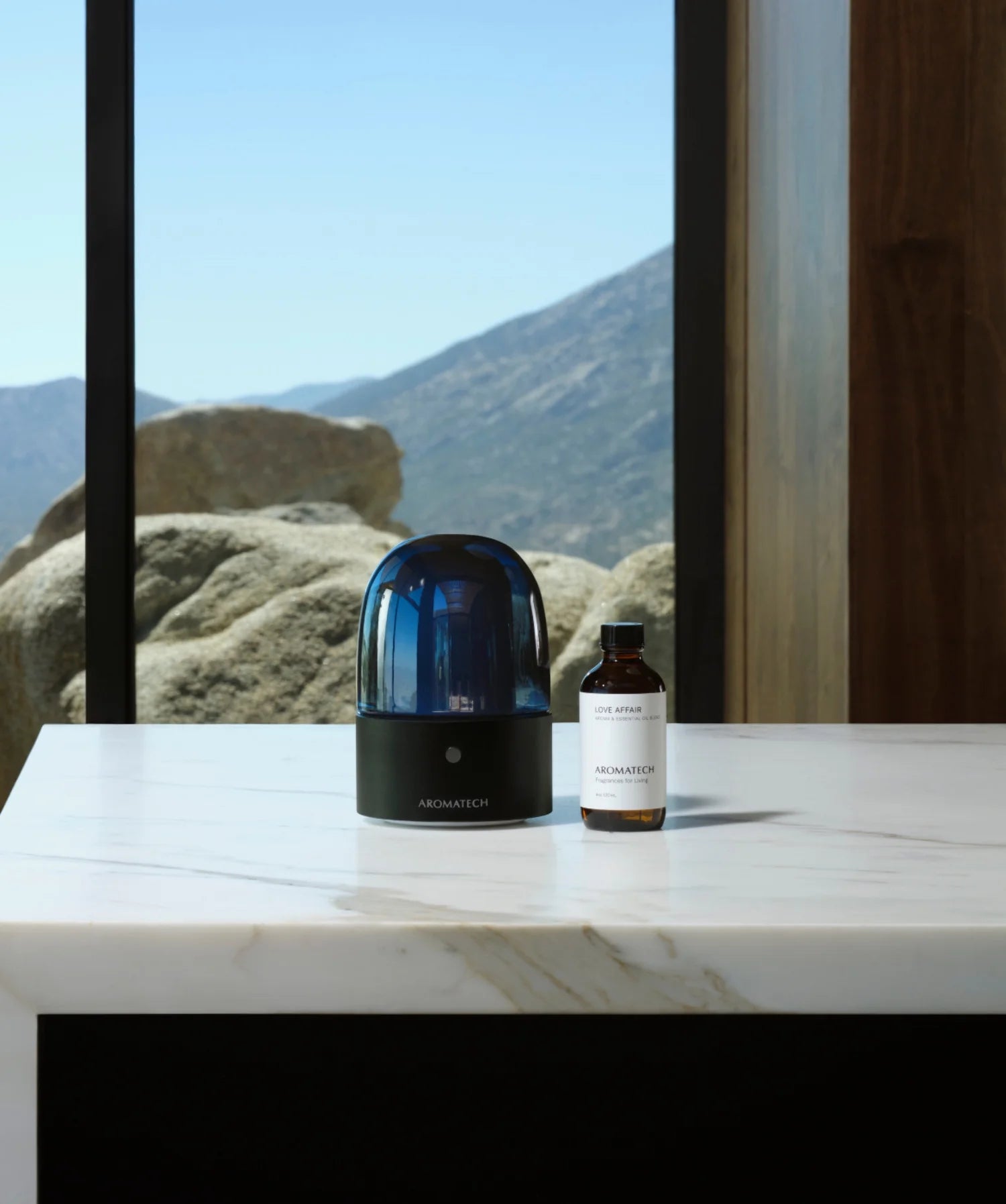 AromaTech AromaDream Scent Diffuser for Essential Oil Blends & Fragrances a?? Cold-Air Diffusion Scent Machine w/Bluetooth for Home, Bathroom, Bedroom, Boutiques, Spa a?? Nebulizing Diffusion System
