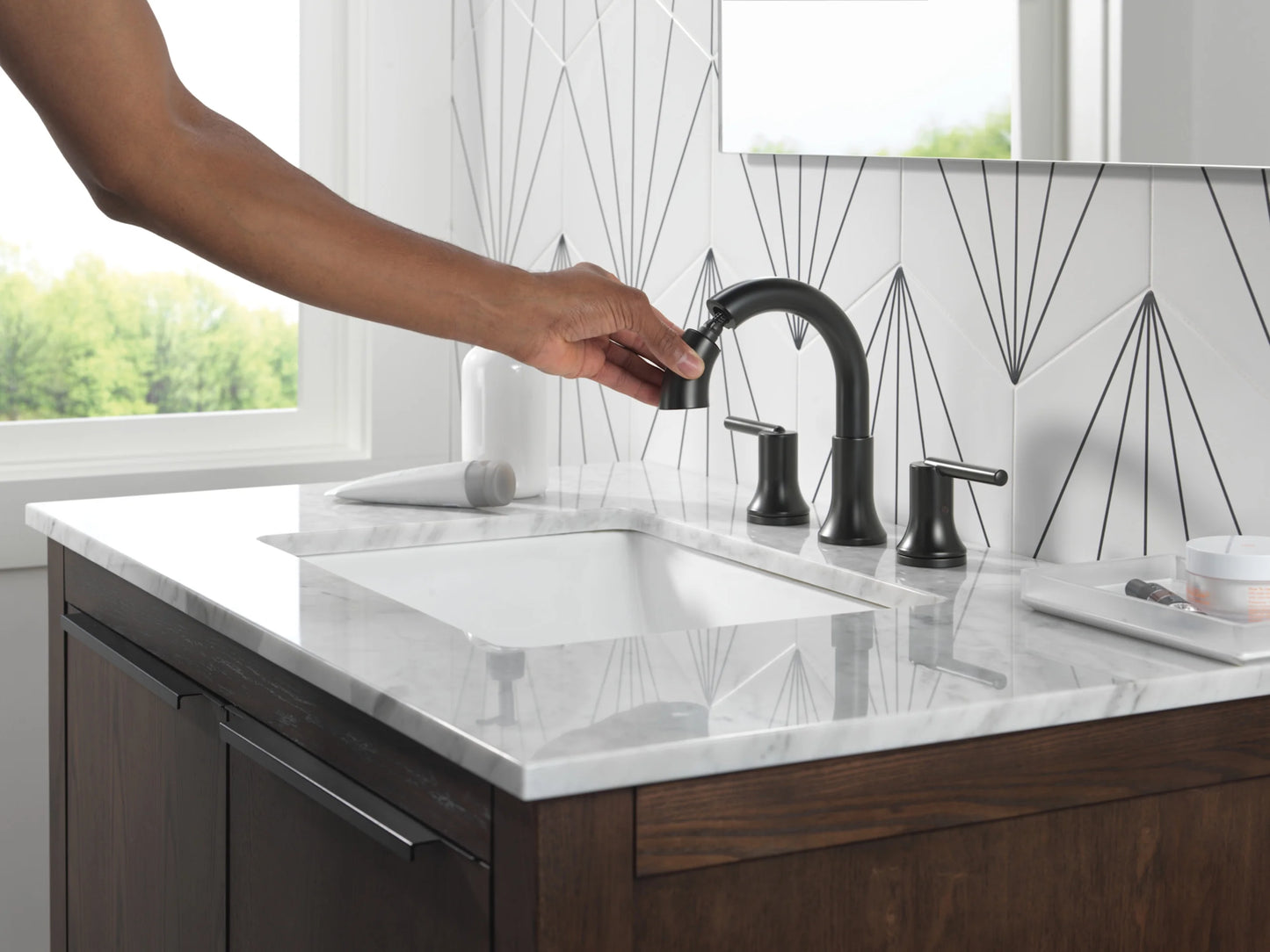 Delta 3559-Pd-Dst Trinsic 1.2 GPM Widespread Bathroom Faucet - Chrome