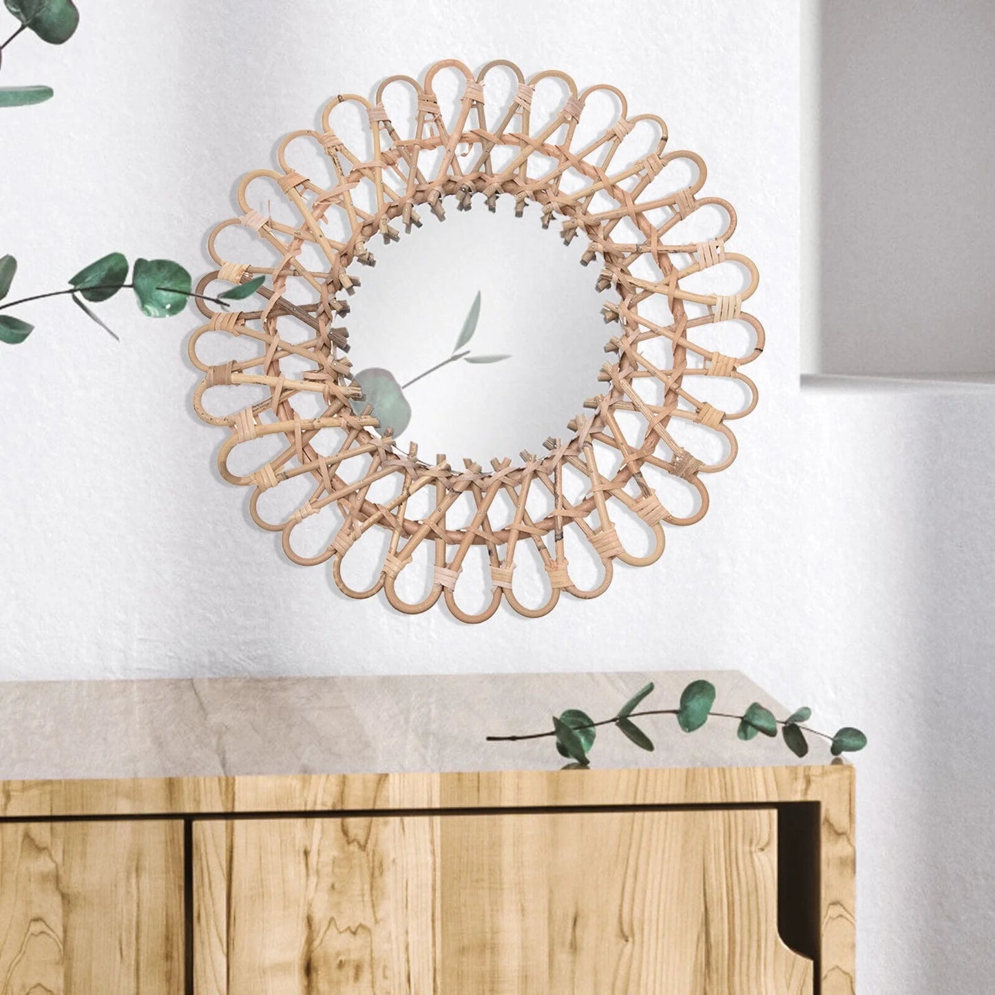 Miumaeov Rattan Wall Mirror Sunflower Round Wall Mirro for Living Room and Bathroom Decor Diameter 40cm/15.75"
