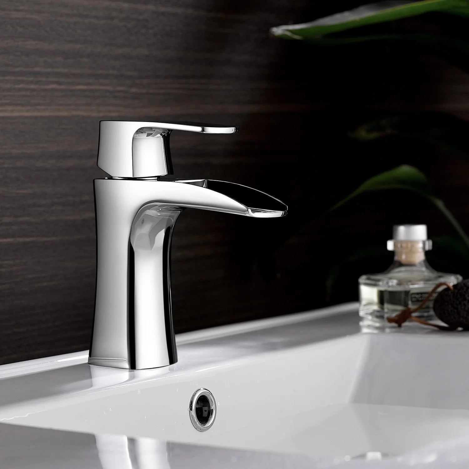 Vinnova Alessandra Single Lever Vessel Bathroom Faucet in Polished Chrome