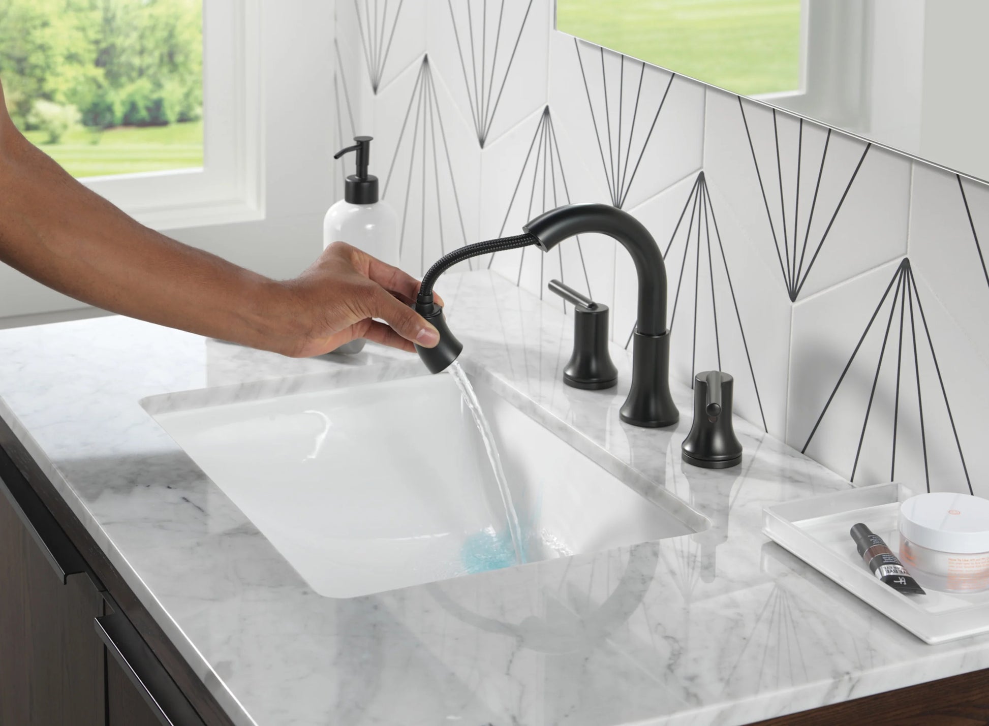 Delta 3559-Pd-Dst Trinsic 1.2 GPM Widespread Bathroom Faucet - Chrome