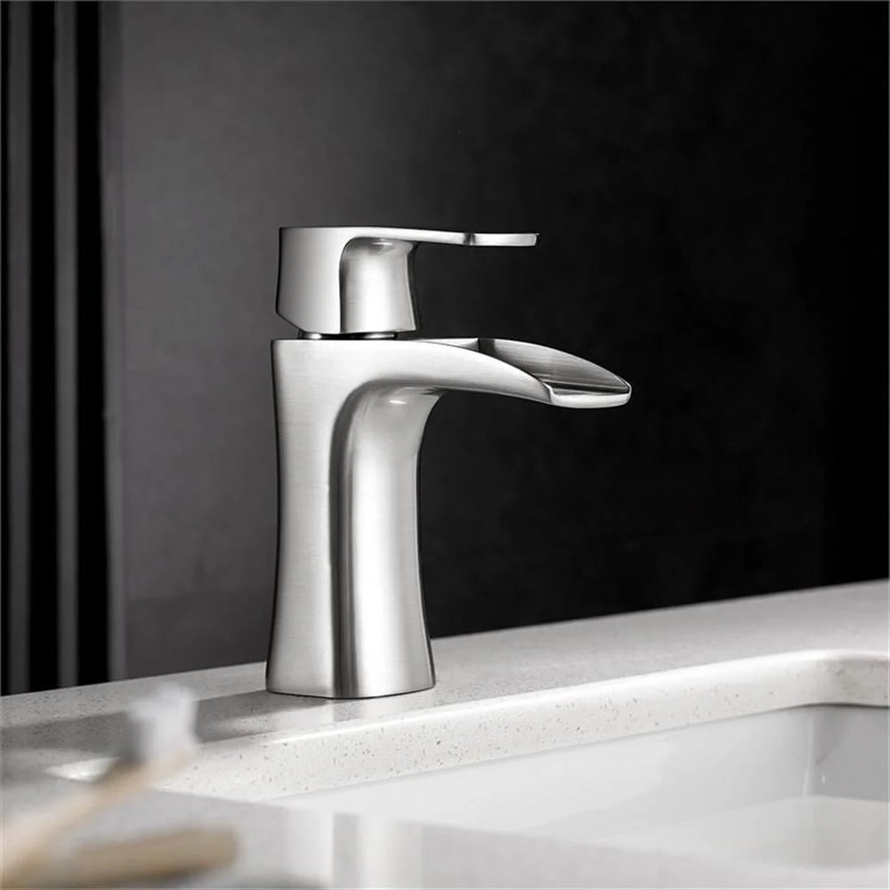 Vinnova Alessandra Single Lever Vessel Bathroom Faucet in Polished Chrome